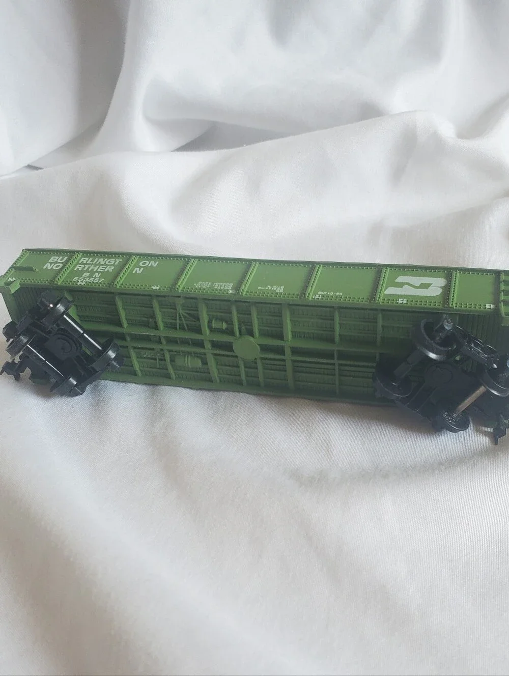 Bachmann Vtg HO Southern 1246 & Burlington Northern 553557 Train Gondola Cars